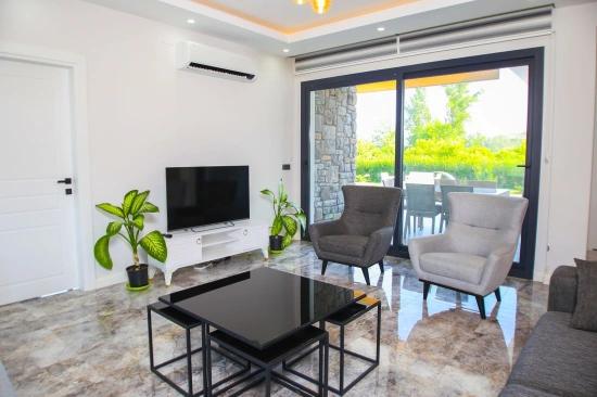 Köyceğiz Toparlarda Satılık Ticari İmarlı Arsa