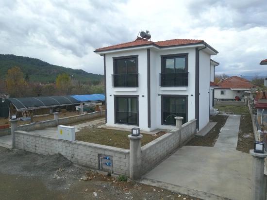 Köyceğiz Toparlar'da Satılık Ticari İmarlı Arsa