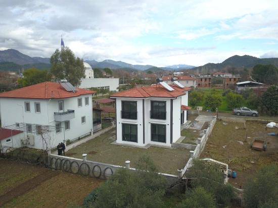 Köyceğiz Toparlar'da Satılık Ticari İmarlı Arsa